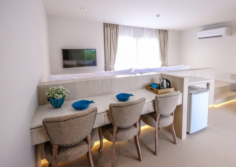 Corner Suite